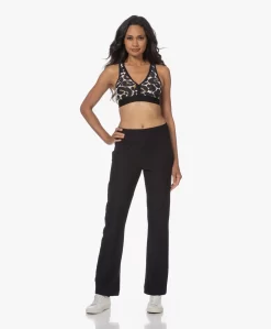 Deblon Sports Nicky Bee Jersey Sweatpants - Zwart 20 Deblon Sports Nicky Bee Jersey Sweatpants - Zwart -Kleding Series Winkel 781663fd f64c 4b4a 9a8d 04a3cebdfb4c 128 scaled