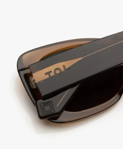 Tol Eyewear The Island Zonnebril - Liquid Brown -Kleding Series Winkel 83827c75 a0be 48bc 8b97 4149b4d6cccb 03 scaled