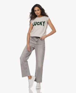 By-Bar Lucky Thelma Flock Print T-Shirt - Lichtgrijs Mêlee -Kleding Series Winkel 86168 81169 52586 67559 73716.CR3 d1c5ad6d 9906 4f38 b5cc a04547cf6035 scaled