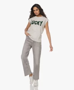 By-Bar Lucky Thelma Flock Print T-Shirt - Lichtgrijs Mêlee -Kleding Series Winkel 86168 81169 52586 73690.CR3 838783cf f4f7 4e9c 9c74 22afdb6e3a6e scaled