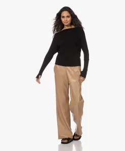 Anine Bing Koa Faux Leren Loose-Fit Broek - Butterscotch -Kleding Series Winkel 86790 87492 84006 75887.CR3 b44dec3e 7b51 40c0 bda5 2817c0fbd4e8 scaled