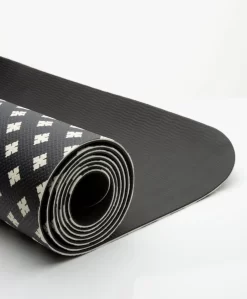 By Malene Birger Yogamma Yoga Mat - Zwart -Kleding Series Winkel 89b4adb0 3be1 4f91 9d66 2d04bcd41146 02 scaled