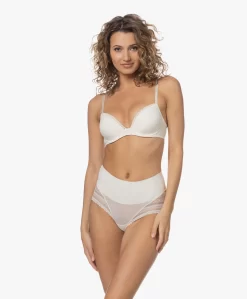 Calvin Klein Seductive Comfort Demi Lift Bh - Ivoor -Kleding Series Winkel 949143bb 04a3 4b49 98f9 ce2499acc2df 49 scaled