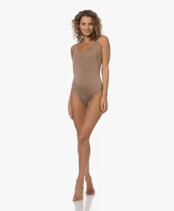 Wolford Jamaika Stretch-Jersey Brazilian Body - Mocha -Kleding Series Winkel 956c0103 f6d4 4043 995e d8aa2e669872 171 scaled