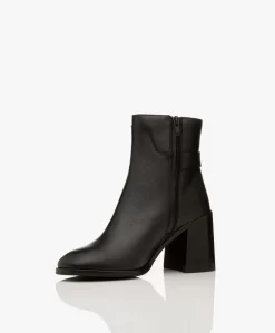 See By Chloé Chany Leren Enkellaarzen - Zwart/Goud -Kleding Series Winkel 960fc209 f6cc 445c 8eaa 1bb4c2dad1dd 07 scaled