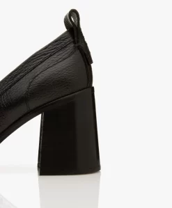 See By Chloé Aryel Leren Loafers Met Blokhak - Zwart -Kleding Series Winkel 9e2fd77e e3df 4cd0 afc6 935748c262af 02 scaled