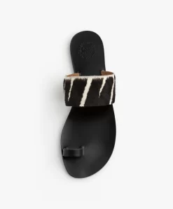 Atp Atelier Astrid Zebraprint Leren Teenslippers- Zwart 14 Atp Atelier Astrid Zebraprint Leren Teenslippers- Zwart -Kleding Series Winkel ATP Atelier Astrid Printed Zebra Pony Black 398 scaled