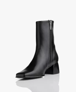 Filippa K Eileen Leren Laarzen - Zwart -Kleding Series Winkel Filippa K Eileen Leather Boot Black 05 scaled