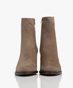 Panara Suède Enkellaars Met Hak - Taupe -Kleding Series Winkel Panara Sude Enkellaars met Hak Taupe 351 scaled