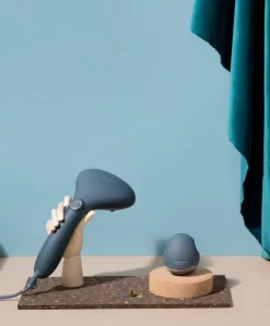 Steamery Cirrus No.2 Travel Stoomapparaat - Blauw -Kleding Series Winkel Steamery Cirrus No2 Steamer Blue 05 scaled