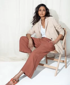 See By Chloé Chany Leren Teenslippers Met Kurkzool - Pastel Orange -Kleding Series Winkel a263fe0c 63df 4325 b360 3297b8cc5d0b 596 scaled