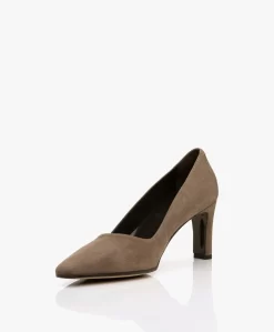 Panara Suède Pumps - Taupe -Kleding Series Winkel a34a742d de39 4c02 ae83 887f8afcd7e7 08 scaled