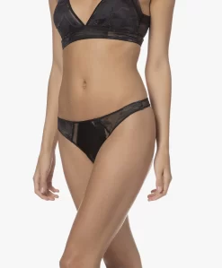 Calvin Klein Mesh En Kanten String - Zwart -Kleding Series Winkel bc36e3e1 7486 4616 88ab a4ee6e78f0f7 133 scaled