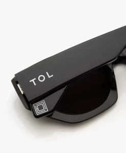 Tol Eyewear Glamoureux Zonnebril - Zwart 15 Tol Eyewear Glamoureux Zonnebril - Zwart -Kleding Series Winkel be7153b7 8fb0 4da8 92a7 f3f4000dd477 01 scaled