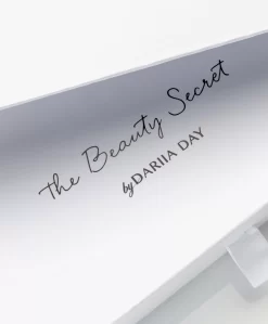 By Dariia Day Mulberry Zijden Slaapmasker - Zilvergrijs -Kleding Series Winkel c3c9153d c1c9 4caa 8408 247b38bfe684 scaled