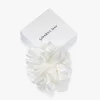 By Dariia Day Mulberry Zijden Scrunchie Medium - Powder White