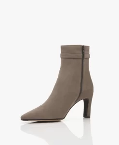 Panara Suède Leren Enkellaarzen - Taupe 21 Panara Suède Leren Enkellaarzen - Taupe -Kleding Series Winkel cf009ee2 edca 4e43 a385 43c8e067680f 334 scaled