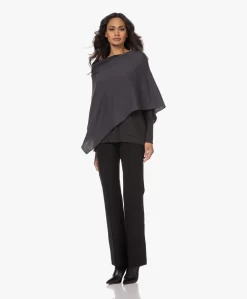 Sibin/Linnebjerg Paris Merino Poncho - Antraciet -Kleding Series Winkel d18d6ebc 5837 4f31 ae9a 034adc694bdb 251 scaled