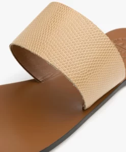 Atp Atelier Astrid Gestructureerde Leren Teenslippers - Licht Beige -Kleding Series Winkel d40d3fbb 4ee9 4f91 9332 f2e61f290333 468 scaled