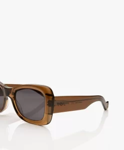 Tol Eyewear The Island Zonnebril - Liquid Brown -Kleding Series Winkel d68e0a34 efd5 48f7 96bd 22a277c15244 04 scaled