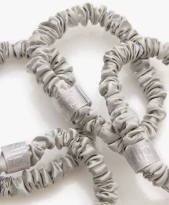 Slip™ 4-Pack Skinnies Zijden Scrunchies - Silver -Kleding Series Winkel dc60e085 1336 4cd0 b1ba c850c35a3eaa 02 scaled