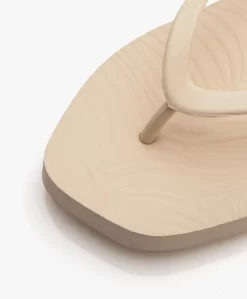 Sleepers Tapered Teenslippers Van Natuurlijk Rubber - Eggnog -Kleding Series Winkel e83d9316 3a4a 4237 a871 8b91e14e7b8a 322 scaled