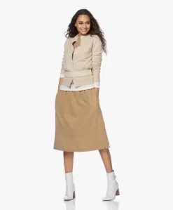 Extreme Cashmere N°132 Fijn Gebreide Elastische Cashmere Tailleriem - Latte 19 Extreme Cashmere N°132 Fijn Gebreide Elastische Cashmere Tailleriem - Latte -Kleding Series Winkel ec64c7e1 c8d7 48ec 8532 a4635c84f82a 140 scaled