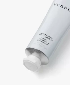 Selahatin Vesper Whitening Tandpasta - Anijs/Drop/Kaneel -Kleding Series Winkel f029b59f 019a 4d2a b11d bbc7c554a627 07 scaled