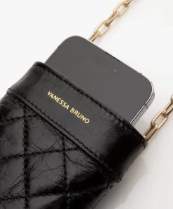 Vanessa Bruno Doorgestikt Leren Telefoontasje - Zwart -Kleding Series Winkel f7ec3f50 45e3 4691 b4e9 8bb744a6ad42 01 scaled