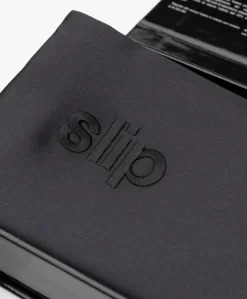 Slip™ Mulberry Zijden Kussensloop - Zwart -Kleding Series Winkel f86e9d3f 036c 4ef7 9d20 e9f176f36016 scaled